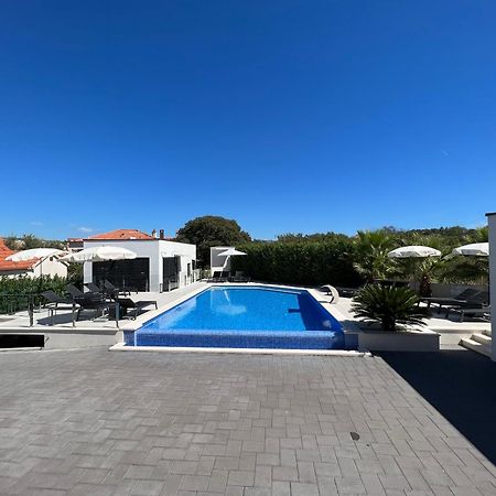 Holiday Luxury Resort Sundance Трогир Экстерьер фото